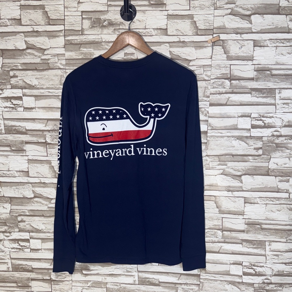 Vineyard Vines Men’s Navy Whale Flag Long Sleeve TSHIRT